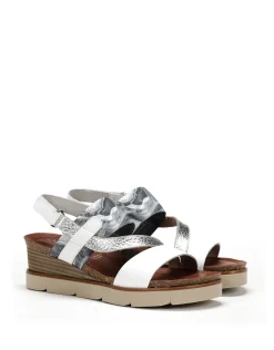 AGNES D8786