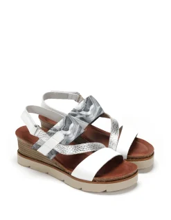 AGNES D8786