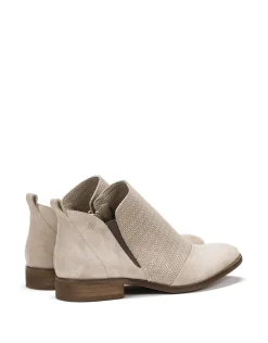 ASTRID D8746