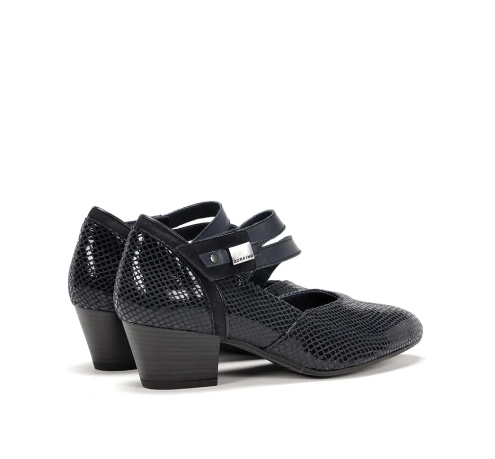 DORA D8877