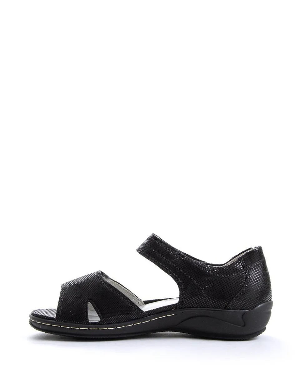 Women leather sandals