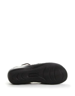 Women leather sandals