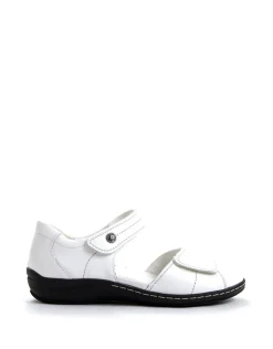 Women leather sandals