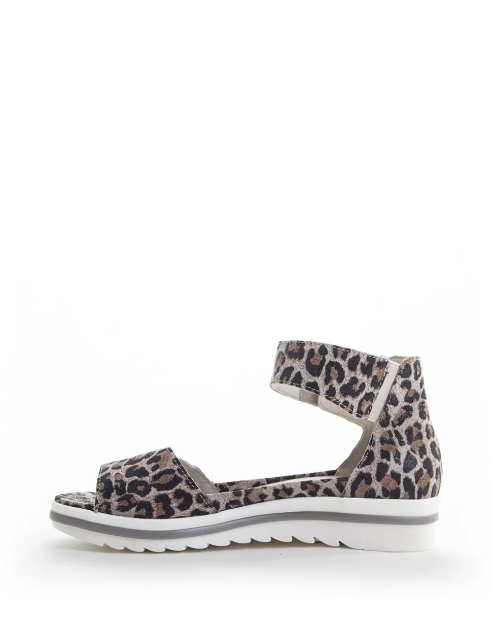Women leather sandals
