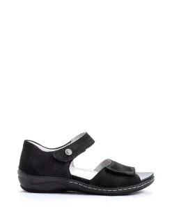 Women leather sandals
